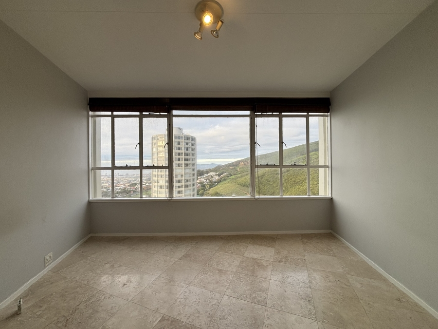 To Let 2 Bedroom Property for Rent in Vredehoek Western Cape